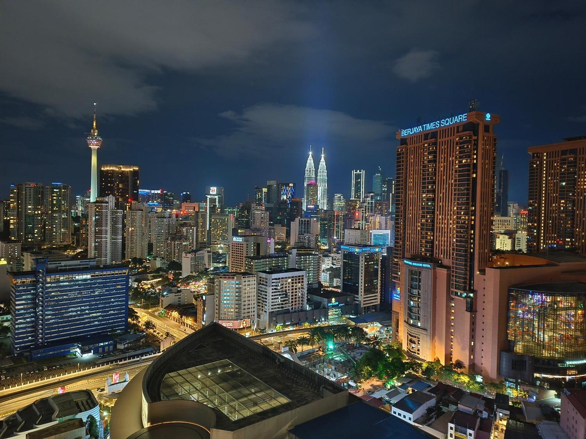 Lucentia Suites Klcc By City View Kuala Lumpur Exterior photo